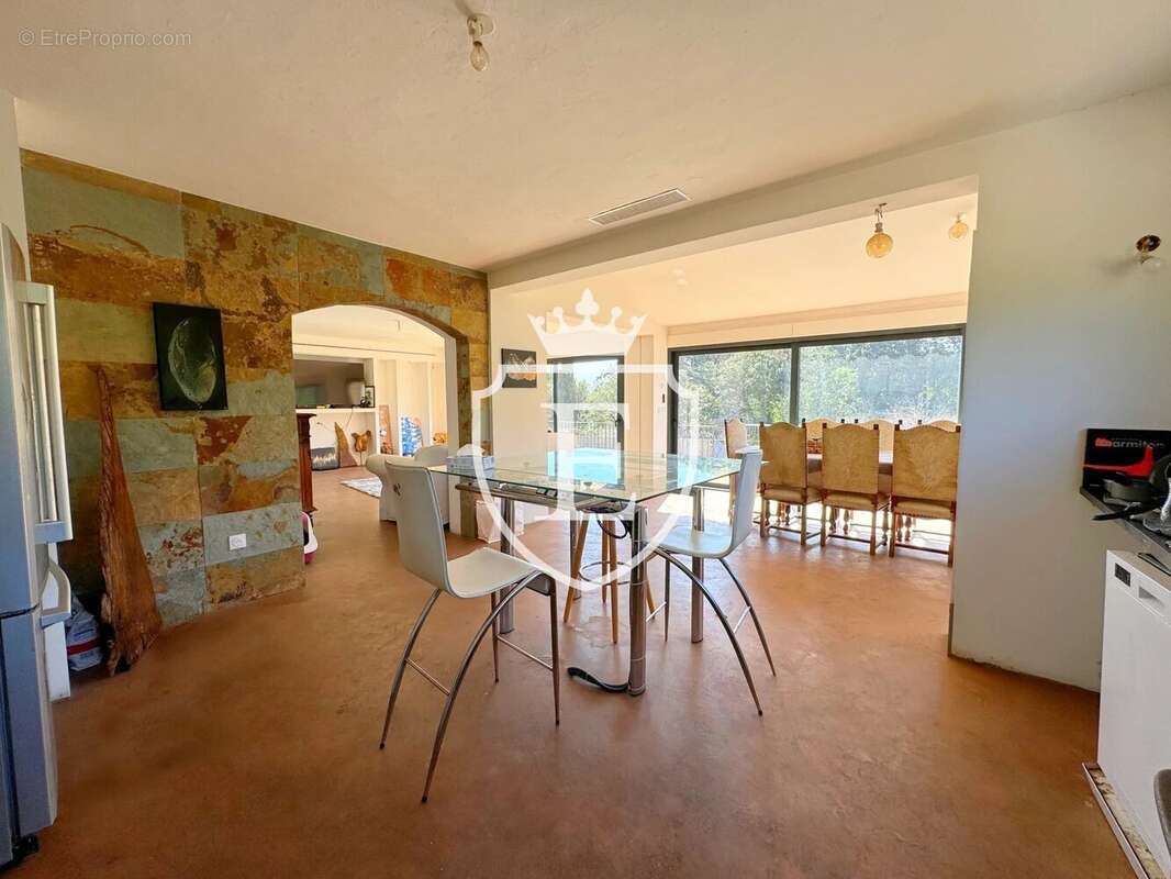 Maison à GRIMAUD