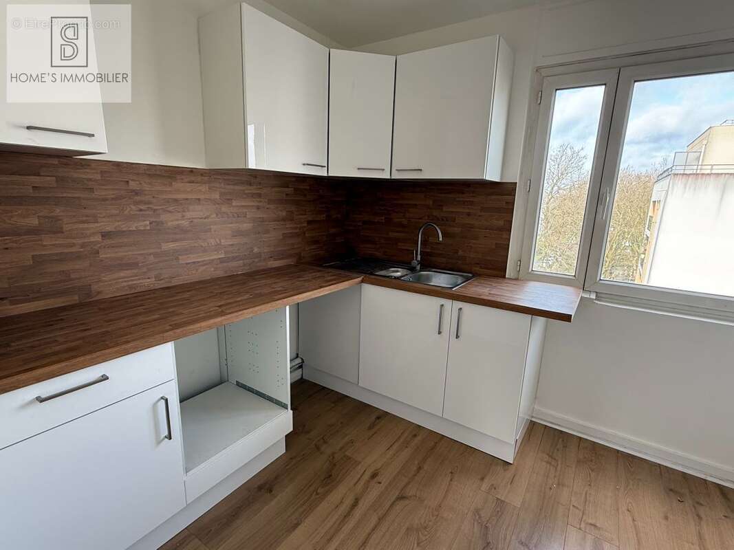 Appartement à LE BLANC-MESNIL