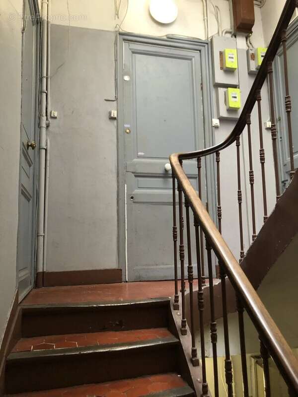 Appartement à MARSEILLE-3E