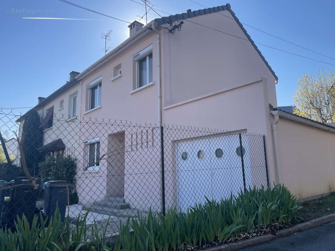 Maison à MASSY