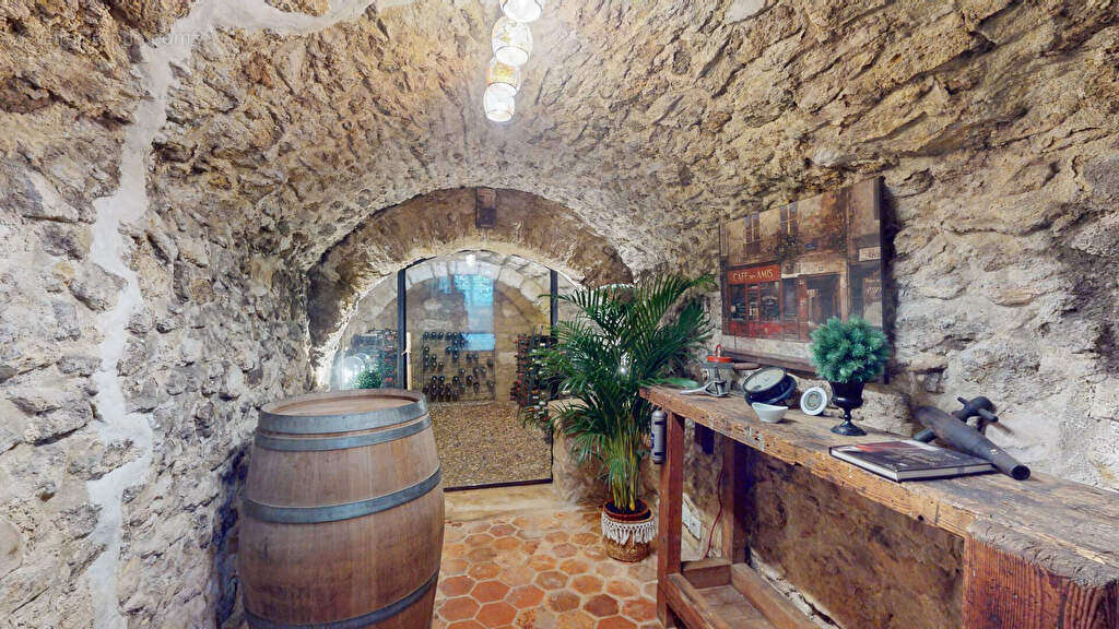 Maison à MEZY-SUR-SEINE