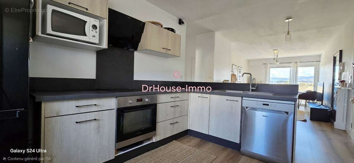 Appartement à FRAISSES