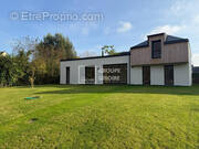 Maison à LA CHAPELLE-DES-FOUGERETZ