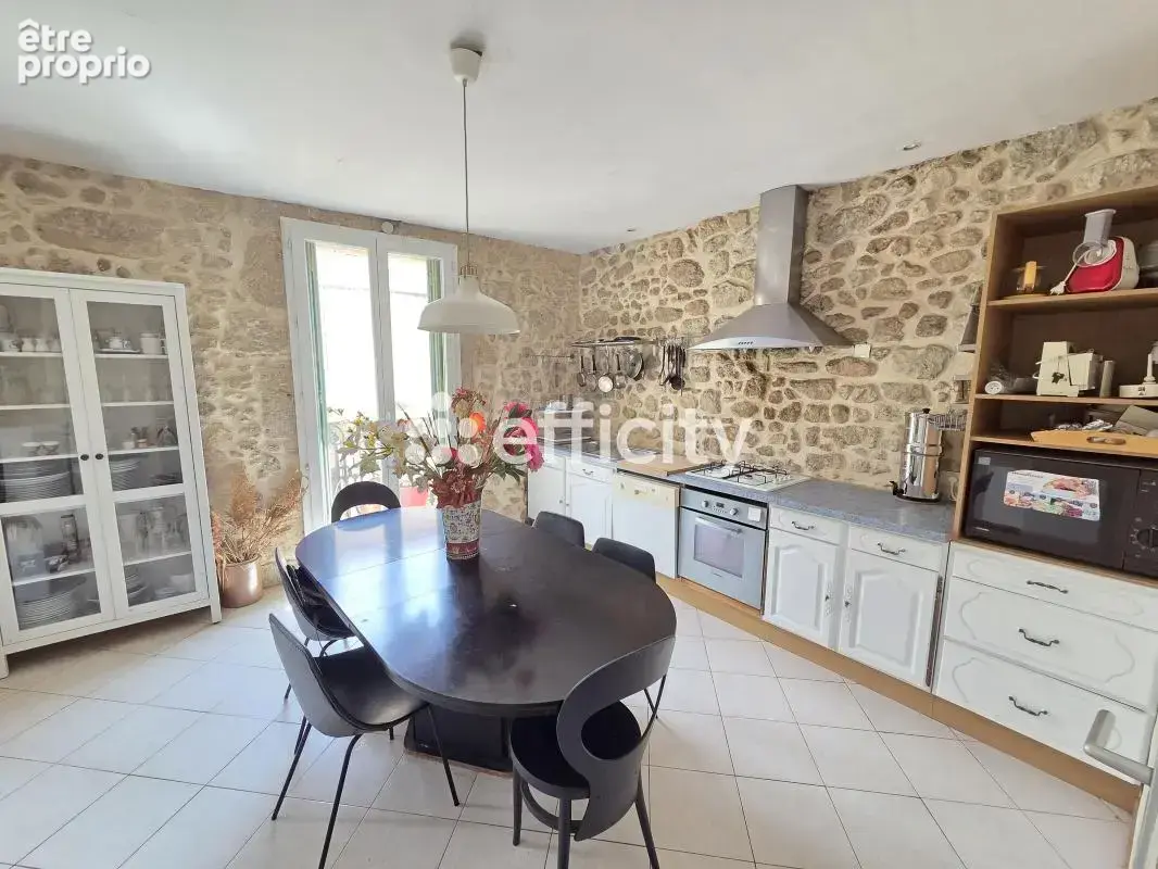 Maison 5 pièces 242 m² à vendre à Saint-Pargoire (34230) - photo 2