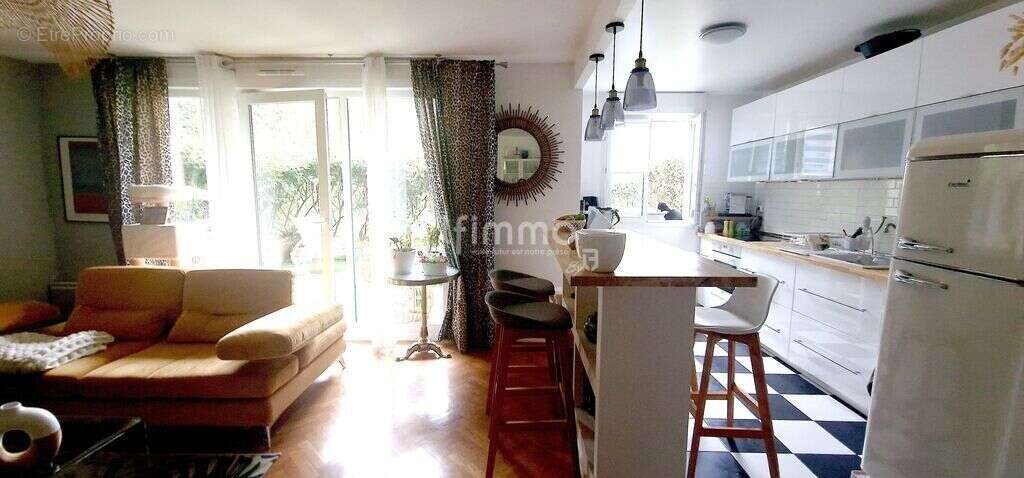 Appartement à LE PERREUX-SUR-MARNE