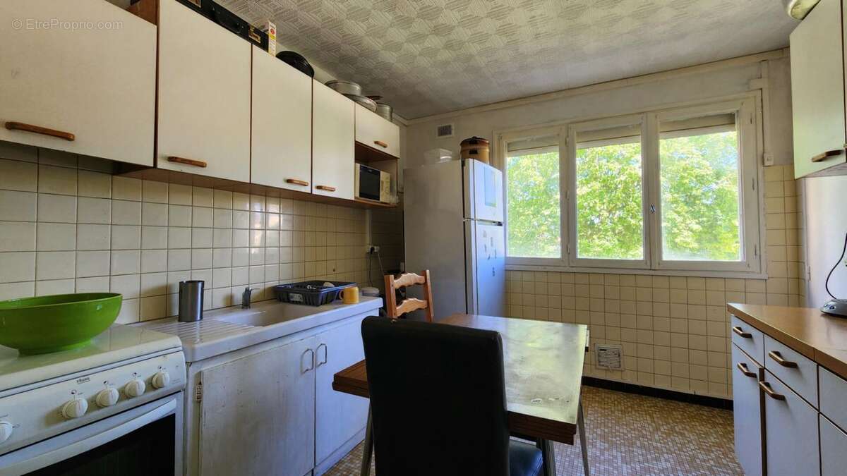 Appartement à CHENOVE