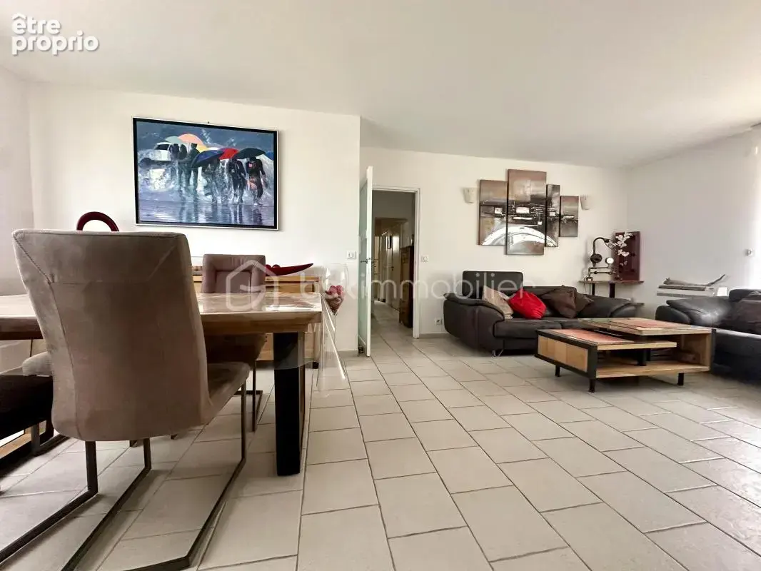 PONTOISE – Maison de plain-pied 128 m² – 4 chambres – DPE C – Garage – Jardin sans vis-à-vis - photo 3
