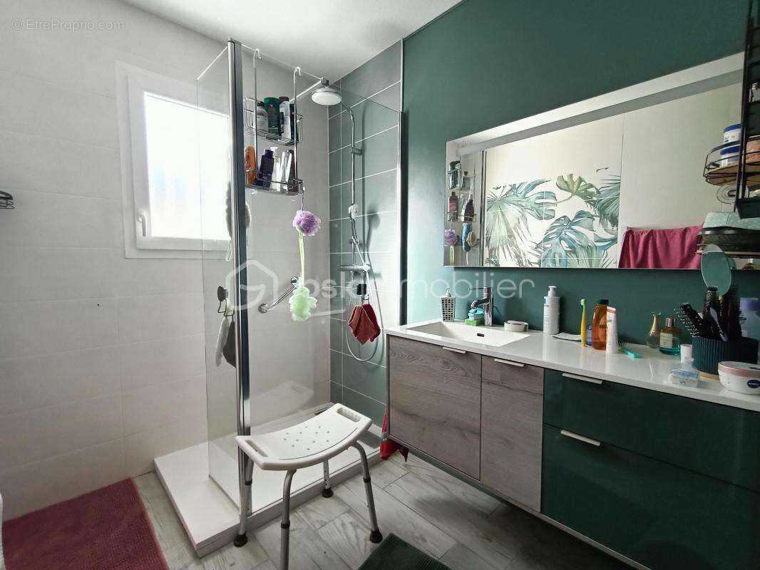 Maison à VAUX-SUR-MER