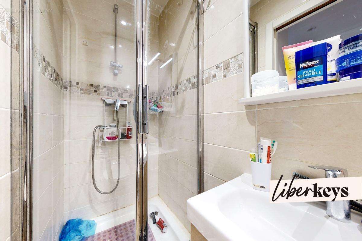 Appartement à PARIS-20E