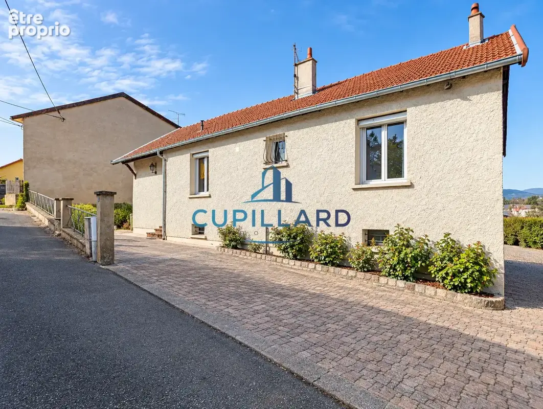 ROANNE   Maison de 103 m2 avec 3 chambres, garage et terrain arboré   180 000 € - photo 3