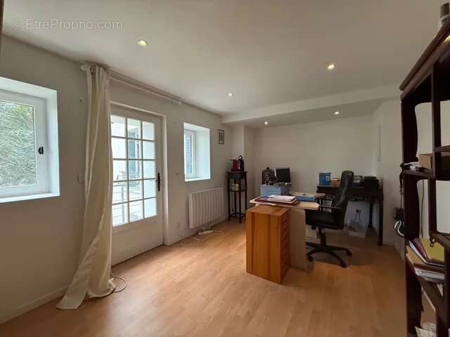 Maison à OLLAINVILLE