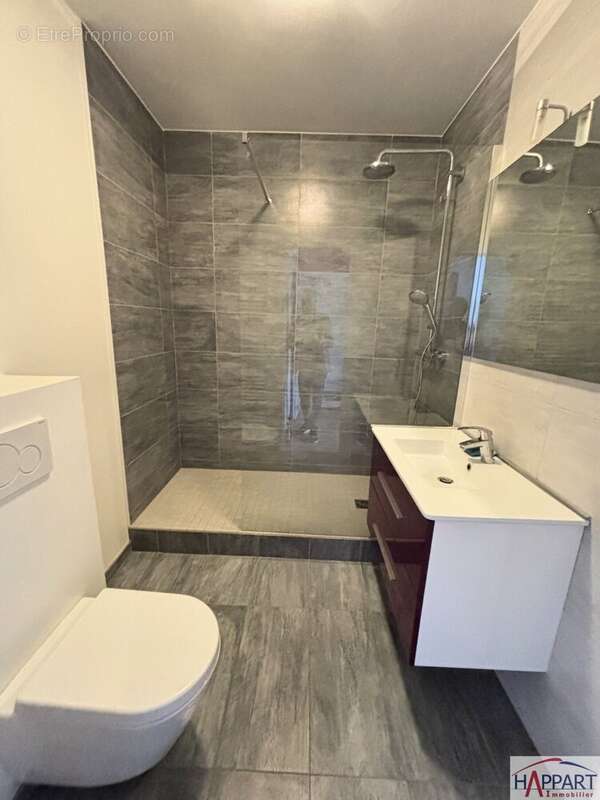 Appartement à VAUX-LE-PENIL