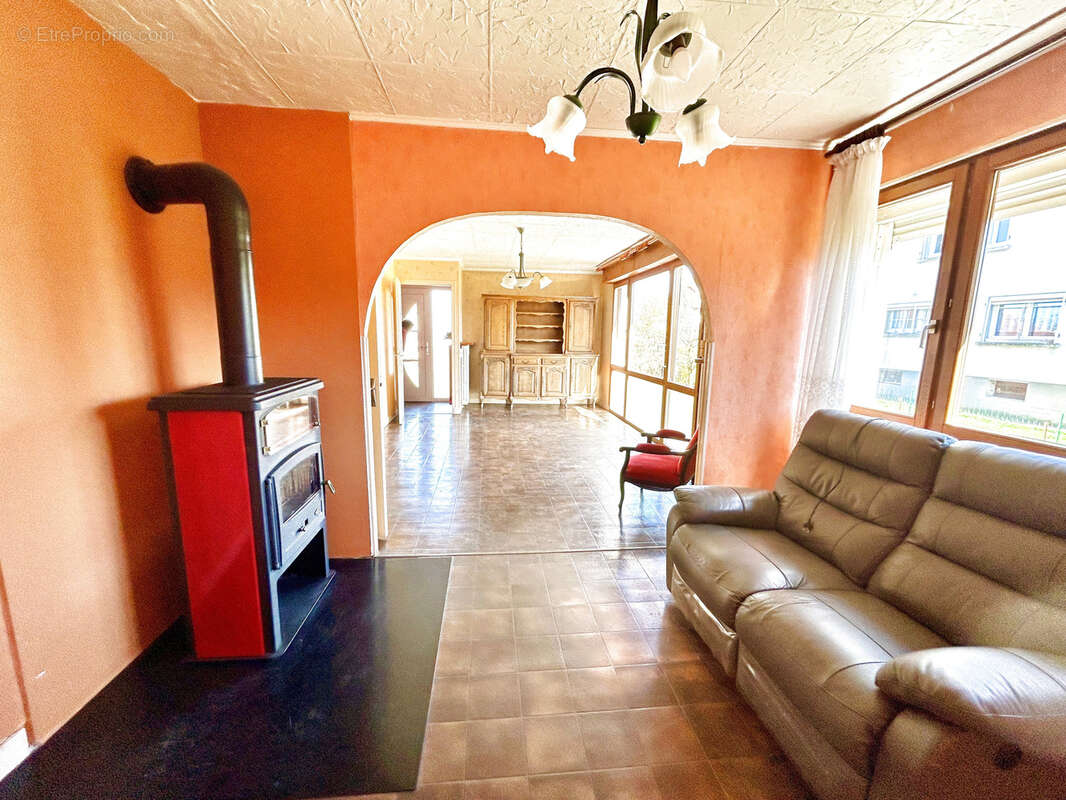 Maison à GIRONCOURT-SUR-VRAINE