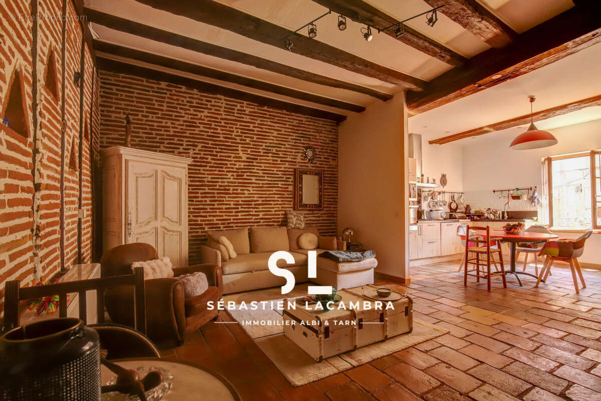 Maison à LISLE-SUR-TARN