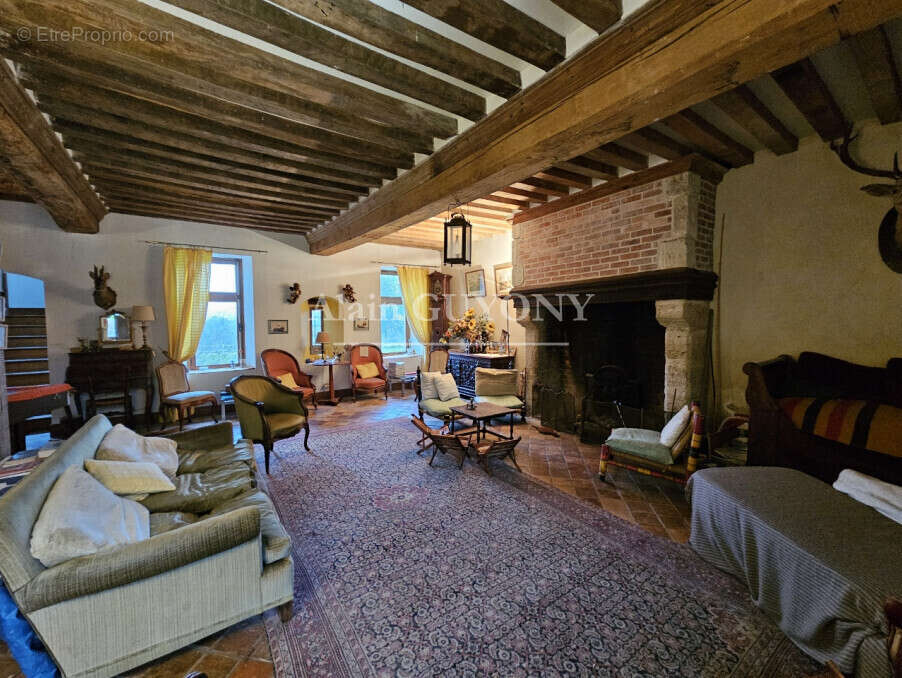 Maison à PONT-L&#039;EVEQUE