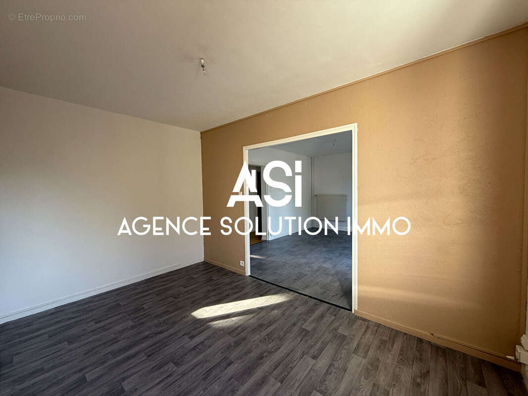 Appartement à BOURG-SAINT-ANDEOL