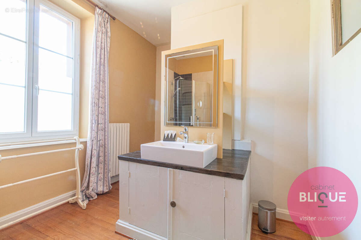 Maison à DOMEVRE-SUR-VEZOUZE