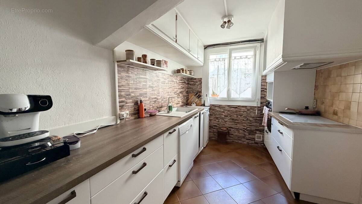 Maison à PEZILLA-LA-RIVIERE