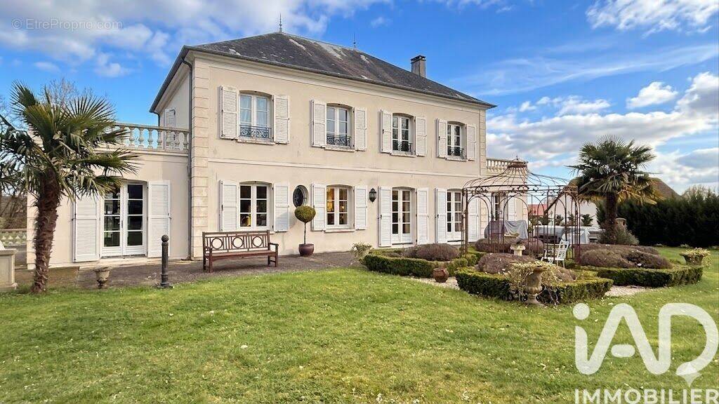 Photo 1 - Maison à SAINT-ELOY-DE-GY