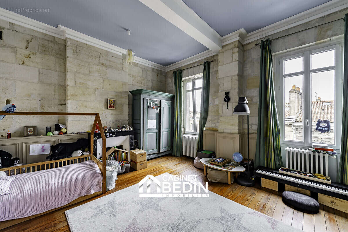 Appartement à BORDEAUX