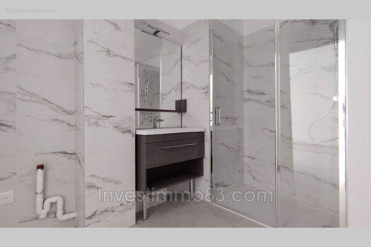 Appartement à HYERES