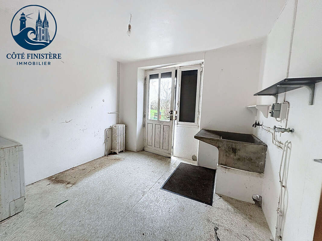 Maison à PLONEOUR-LANVERN