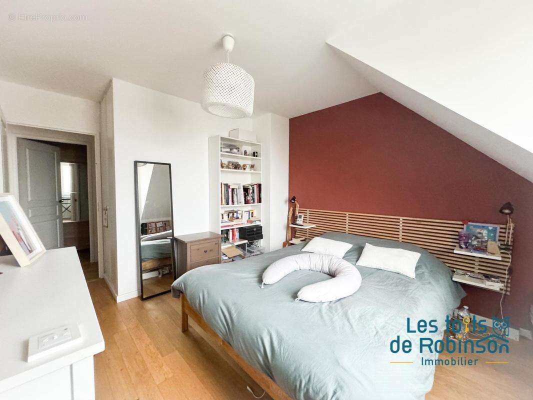 Appartement à LE PLESSIS-ROBINSON