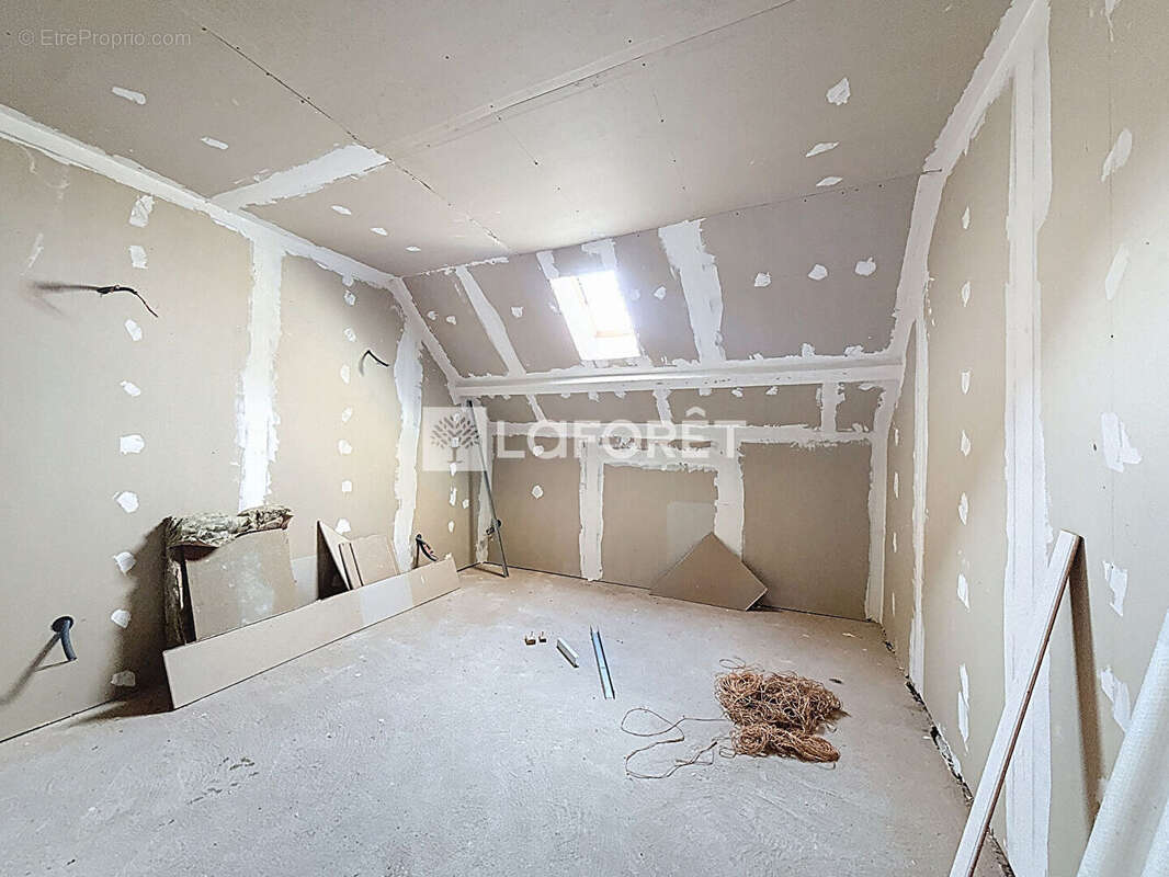 Maison en pierre à finir de rénover - photo 4