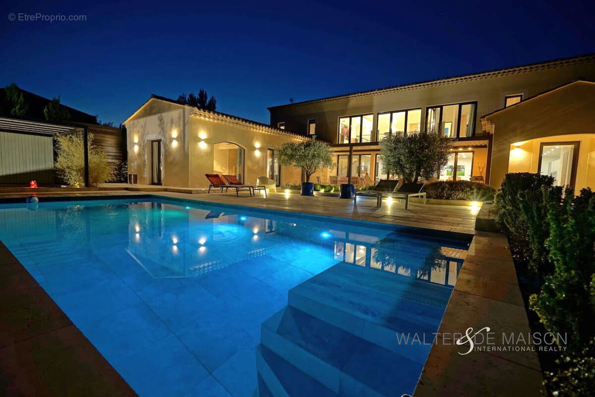 Maison à MAUSSANE-LES-ALPILLES