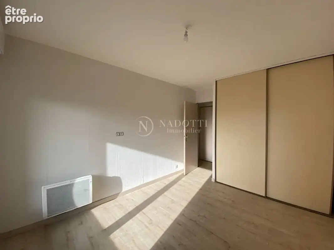 Vaste Appartement lumineux Cavaillon 4 pièce(s) 92 m2 - photo 11