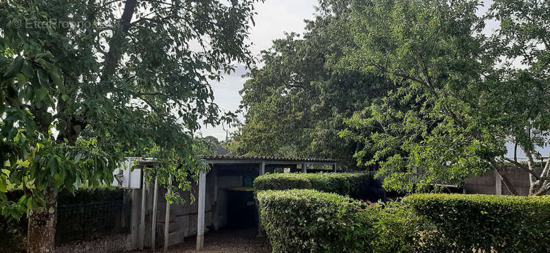 Maison à GUEUGNON