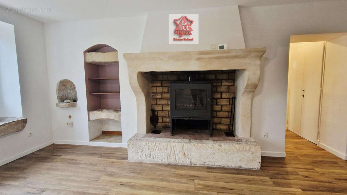 Maison à SAINT-PAUL-TROIS-CHATEAUX