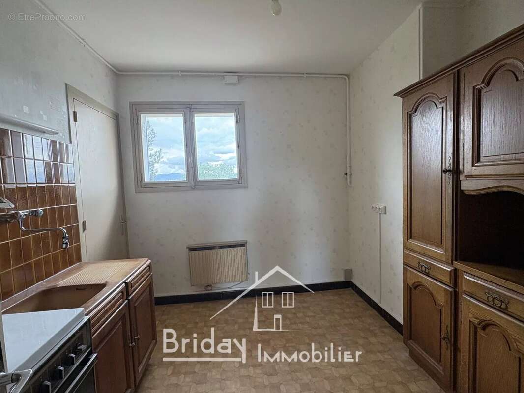 Appartement à LYON-9E