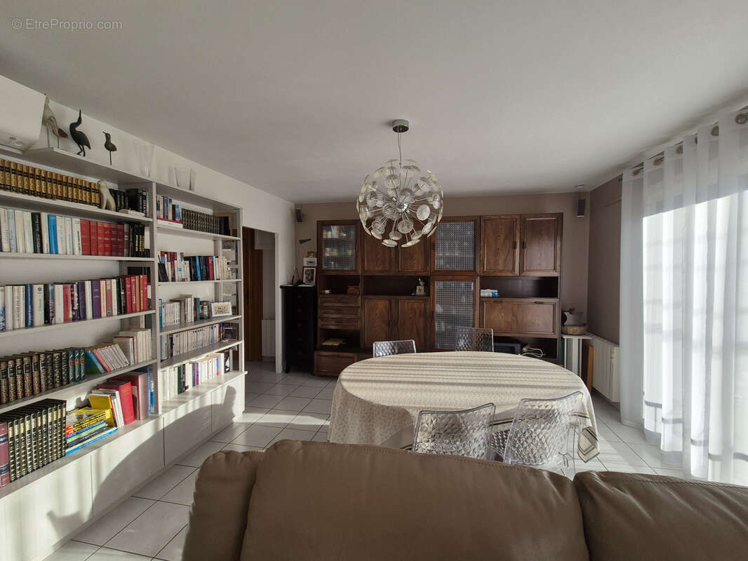 Maison à VEYRE-MONTON