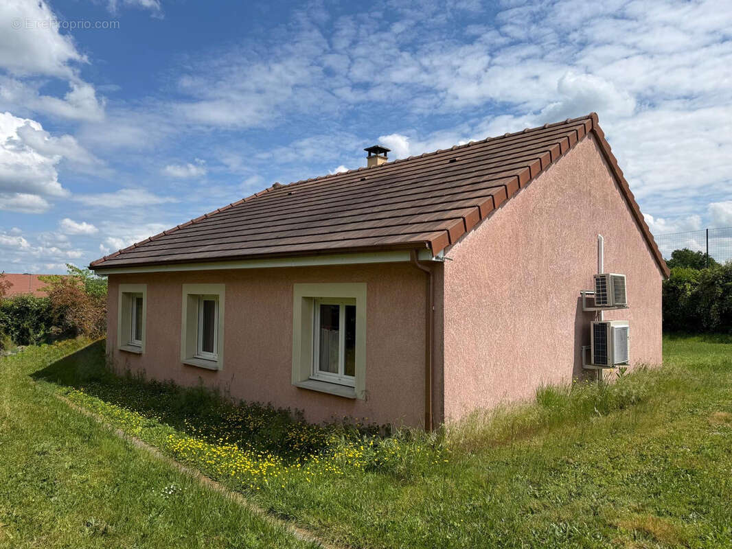 Maison à LUSIGNY