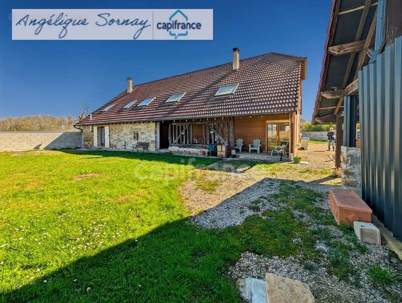 Maison à BLETTERANS