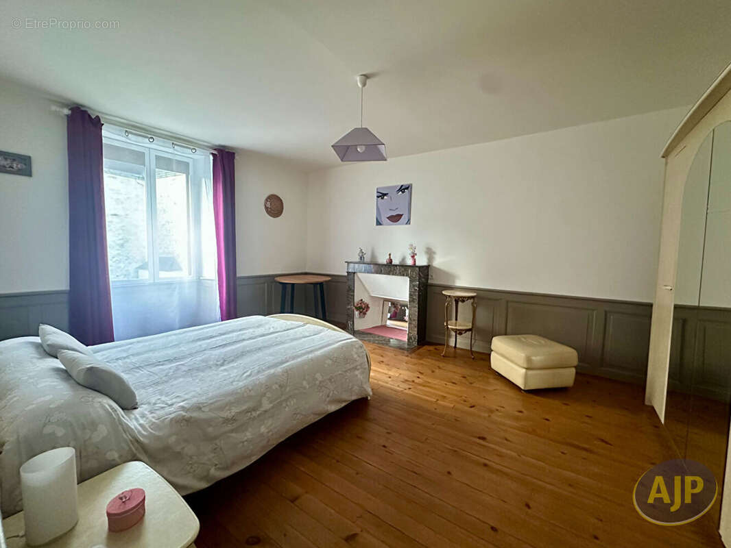 Maison à LE TEMPLE-DE-BRETAGNE