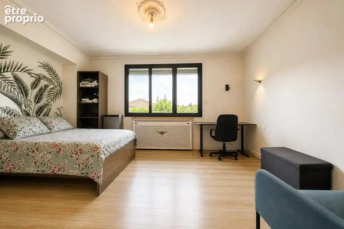 Maison de 8 pièces de 225 m² à Limoges avec piscine - photo 8