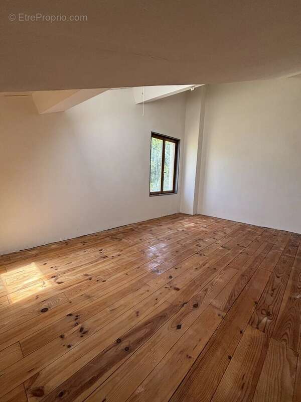 Charmante ferme de 150 m² à Saint-Ybars - photo 8