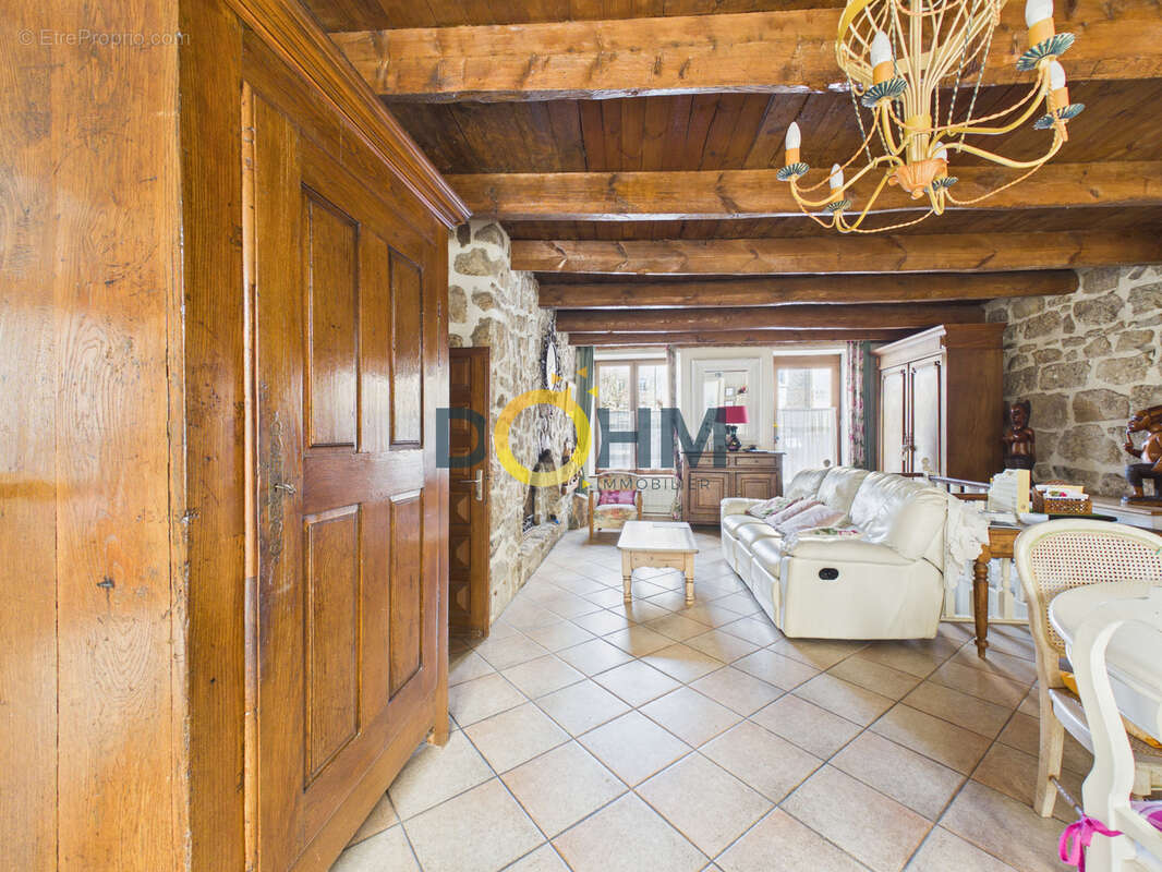 Maison à LA SEAUVE-SUR-SEMENE