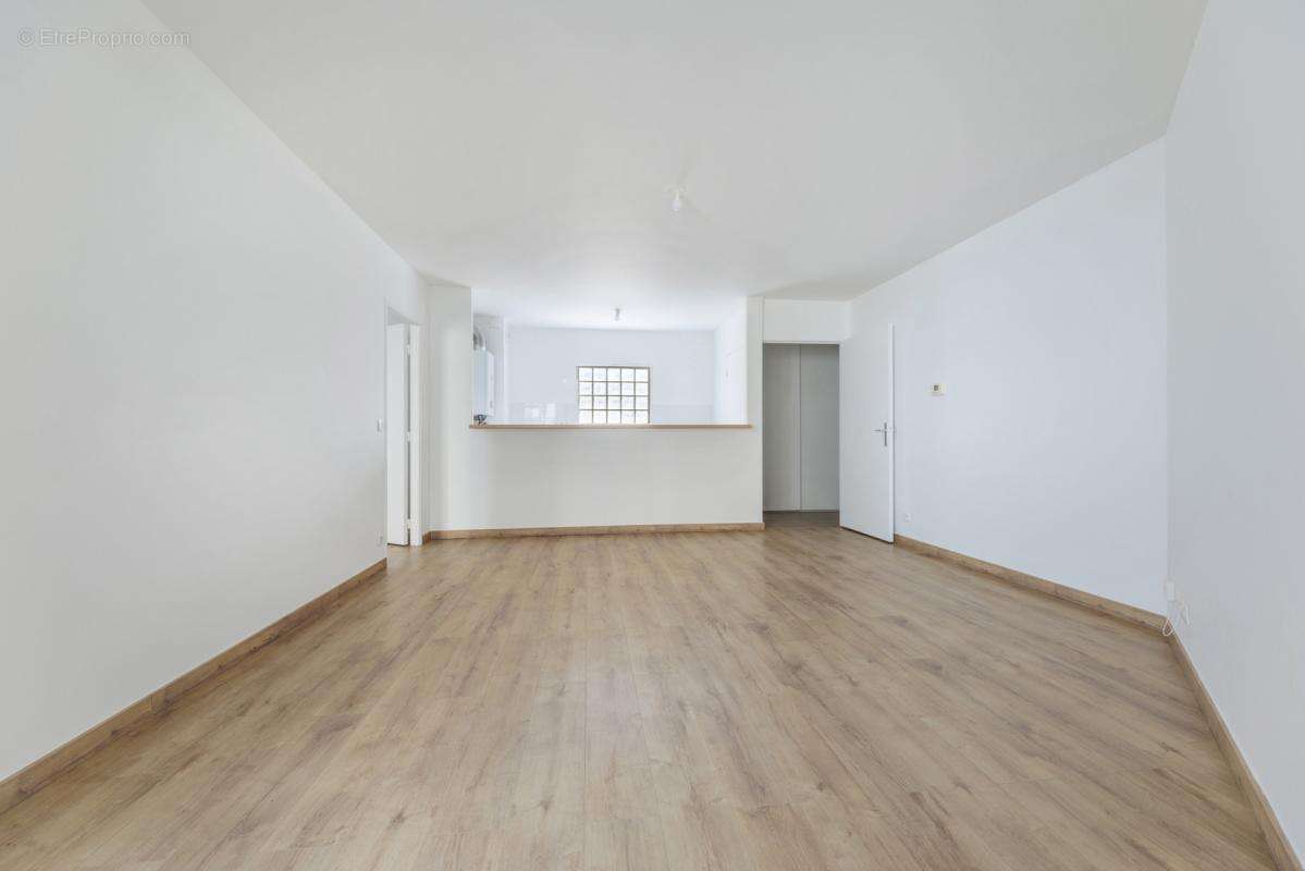 Appartement à LEVALLOIS-PERRET