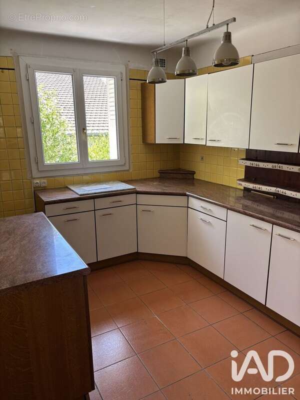Maison 127 m² à Saint-Chamond  - photo 3