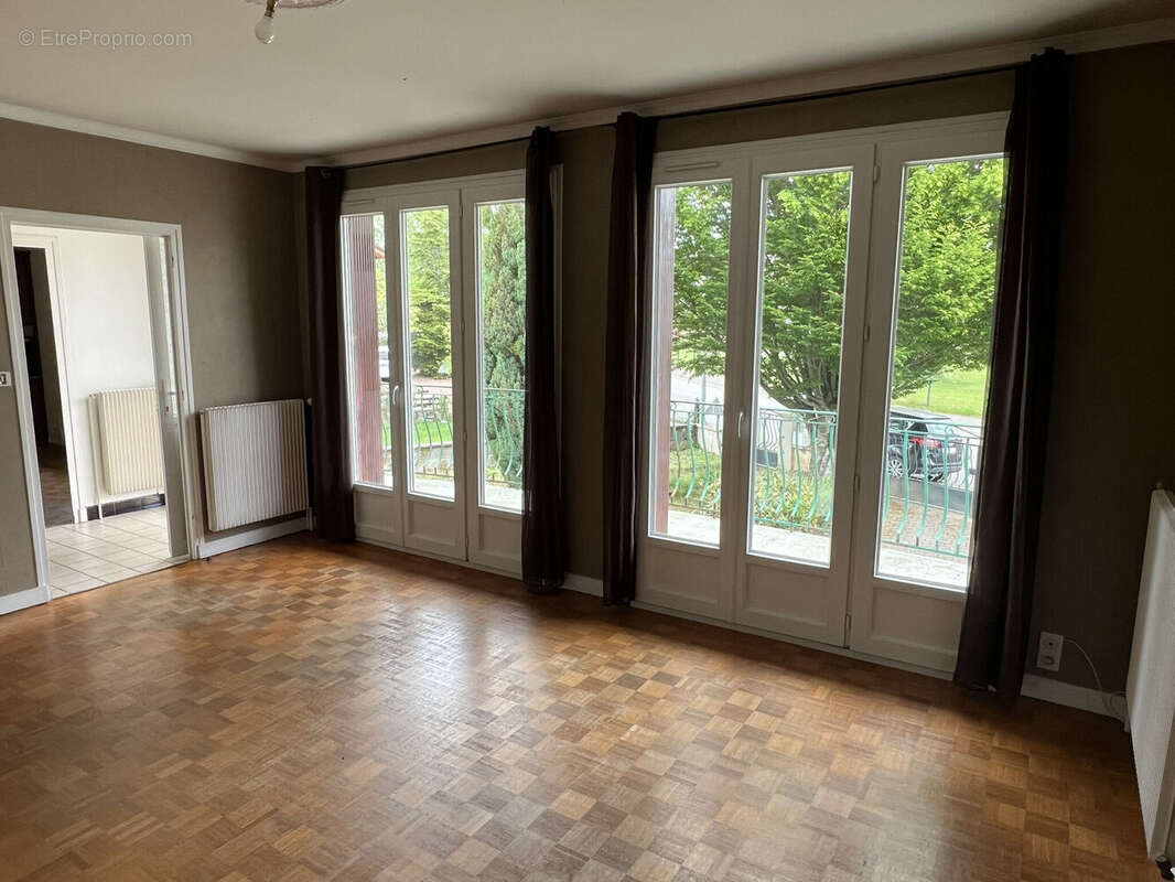 Photo 3 - Maison à CHAROLLES