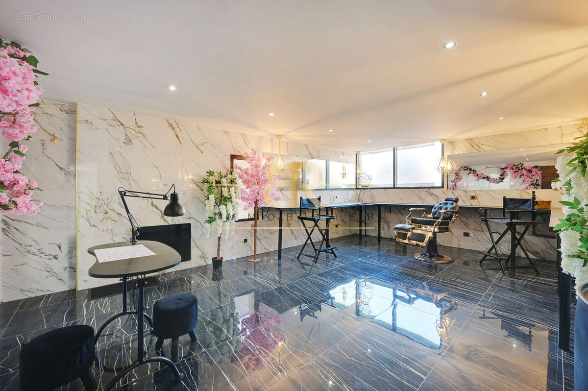 Maison à CHENNEVIERES-SUR-MARNE