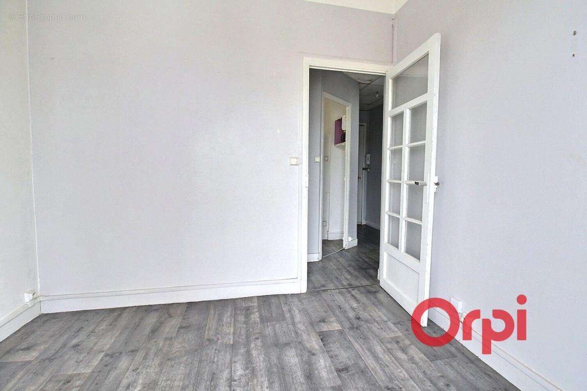 Appartement à MARSEILLE-7E