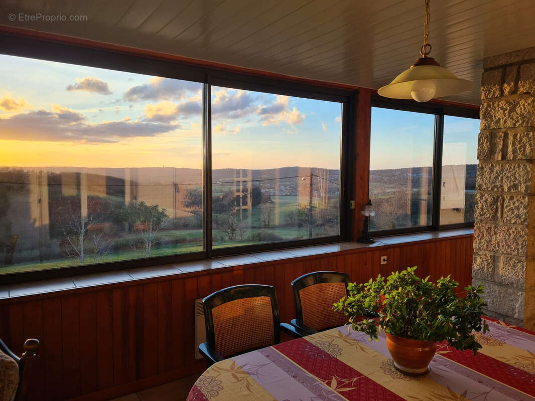 Maison à MONTROZIER