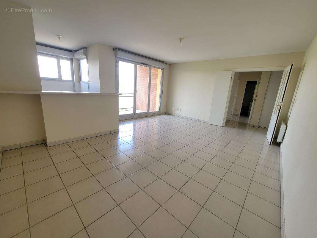 Le Perget - 3 pièces avec balcon et double parking - photo 2