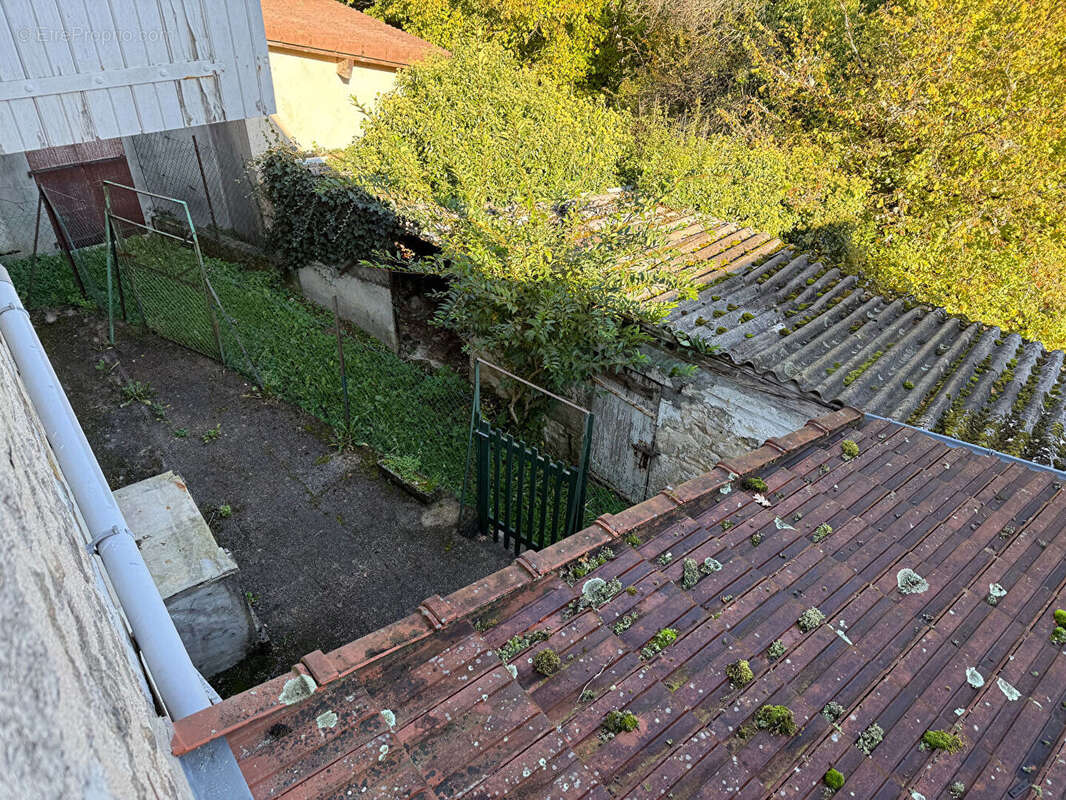 Maison à PEYRAT-LE-CHATEAU