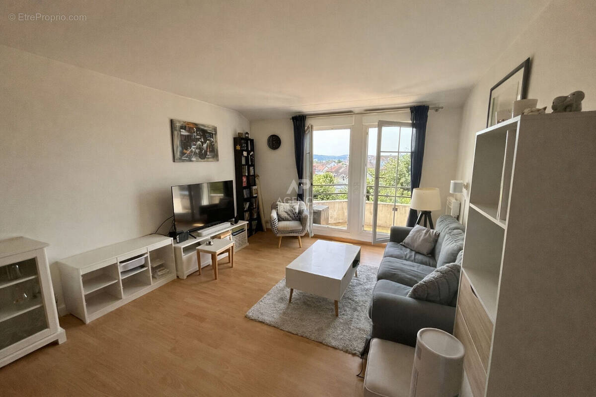 Appartement à CARRIERES-SOUS-POISSY