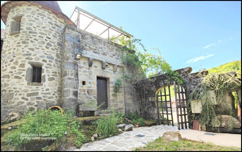 Maison familiale + dépendances à Saint Eloi en Creuse - photo 56